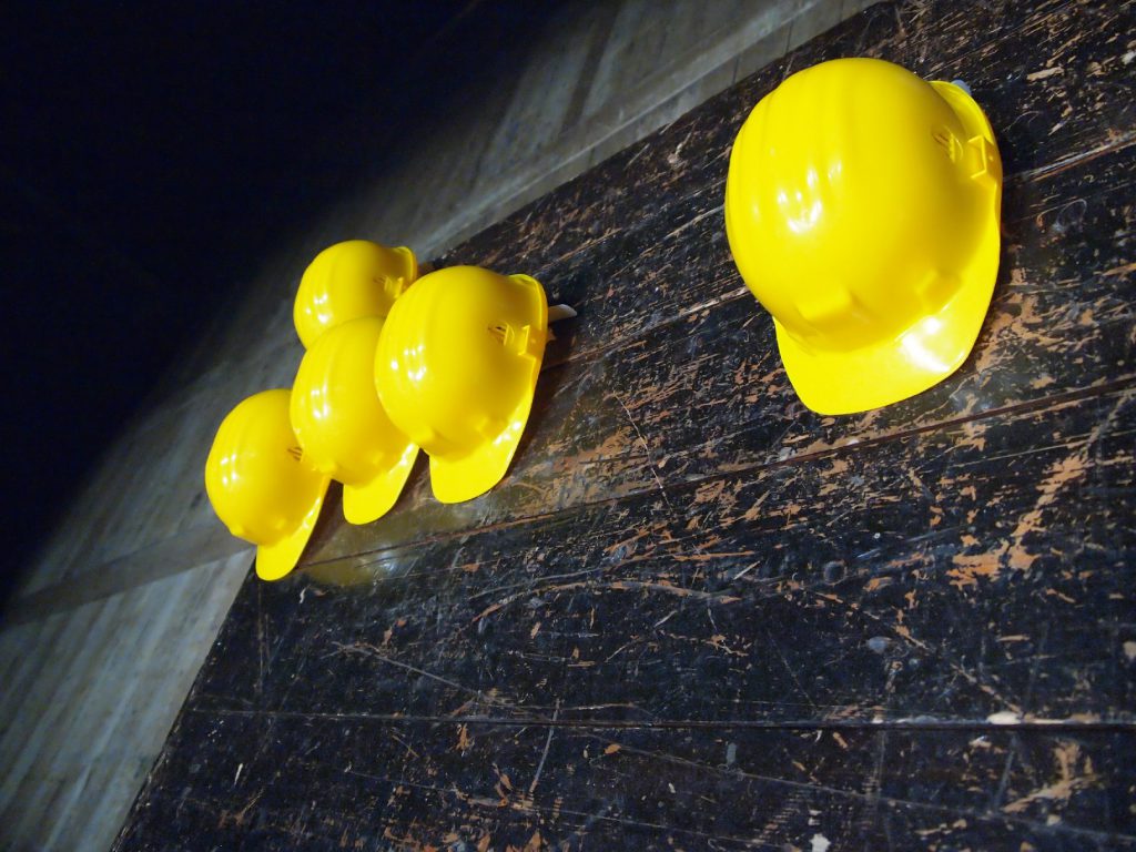 cascos de obra